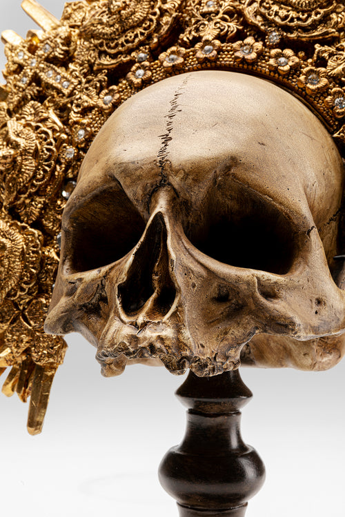 Kare - Deco Object King Skull 42cm