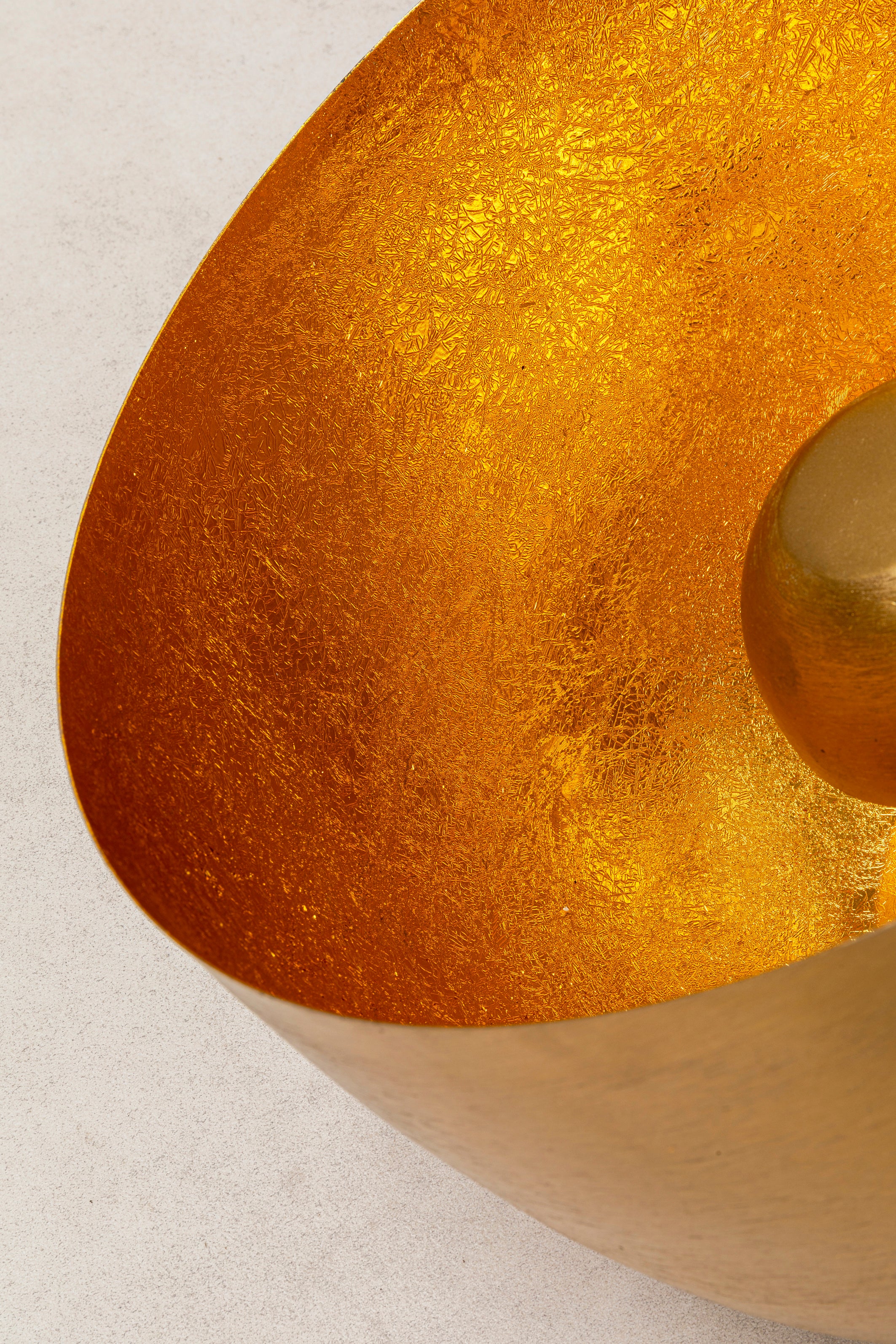 Kare - Floor Lamp Apollon Smooth Gold Ø35cm