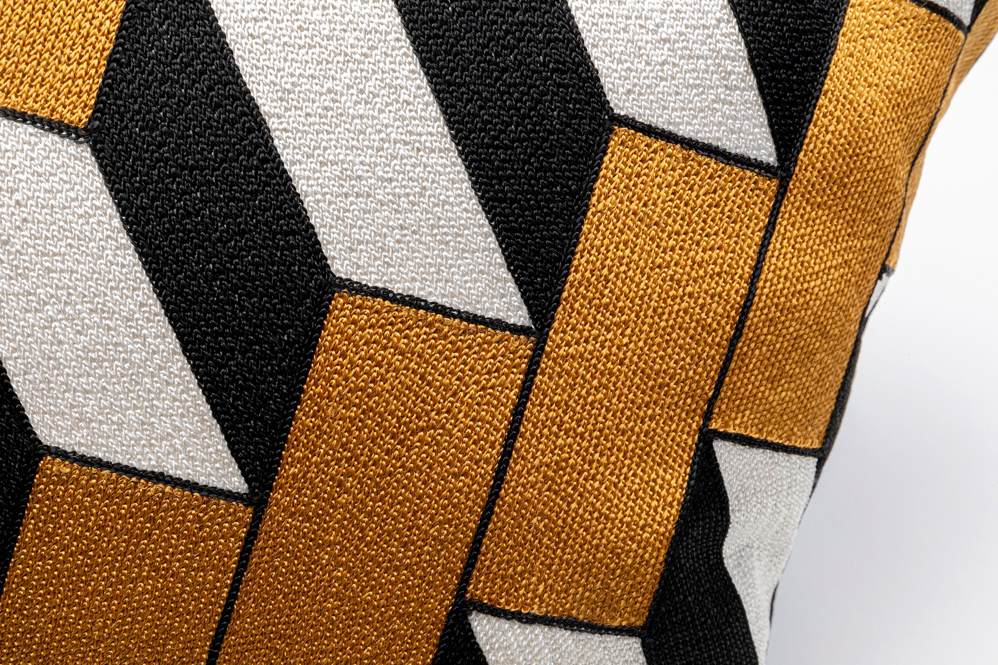 Kare - Cushion Scale 60x40cm