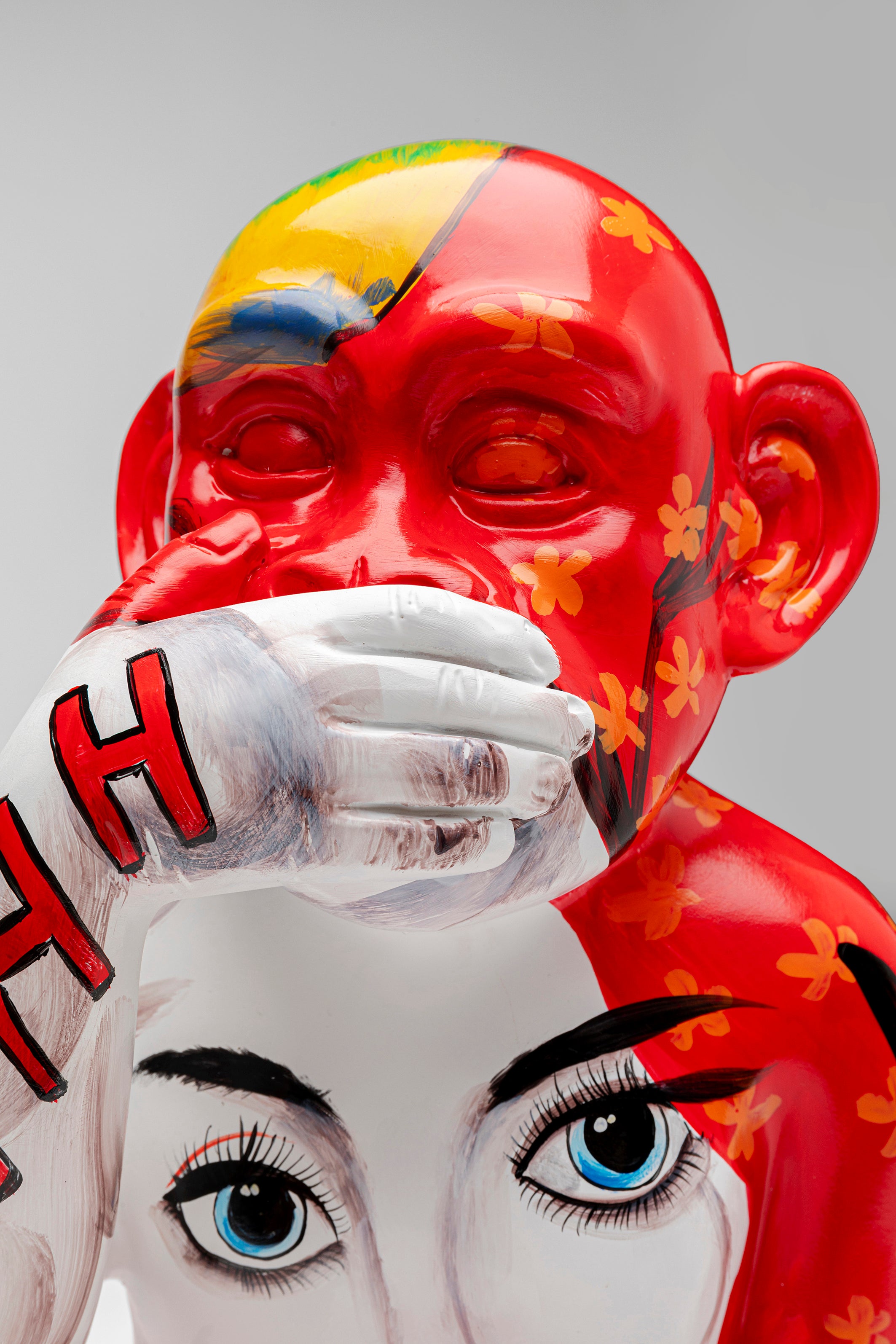 Kare - Deco Figurine Graffiti Monkey Red 39cm