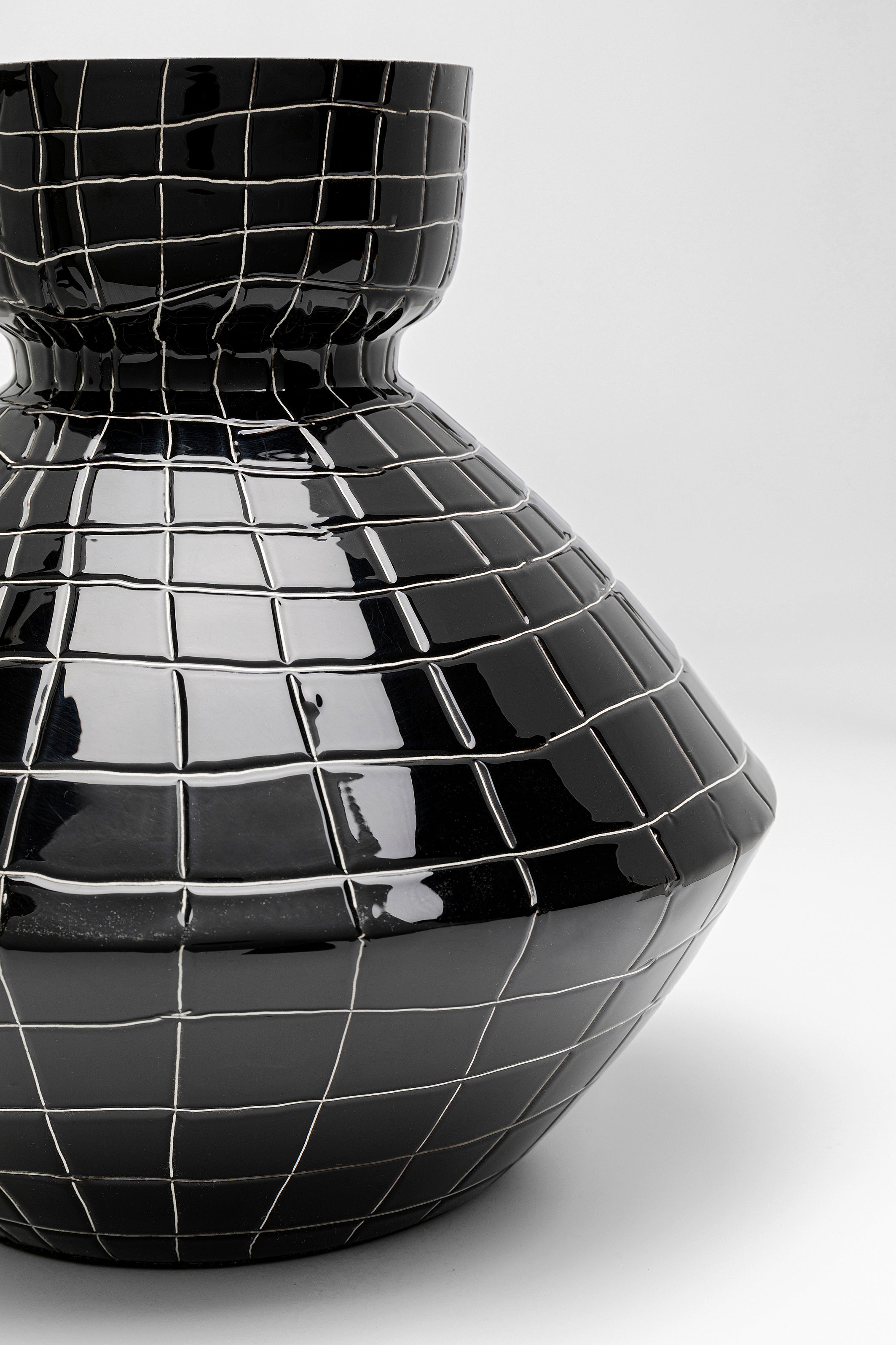 Kare - Vase Black Mesh Handle 29cm