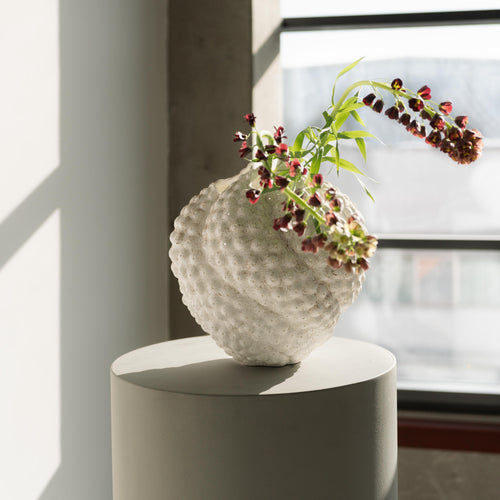 Kare - Deco Vase Anemone White 37cm