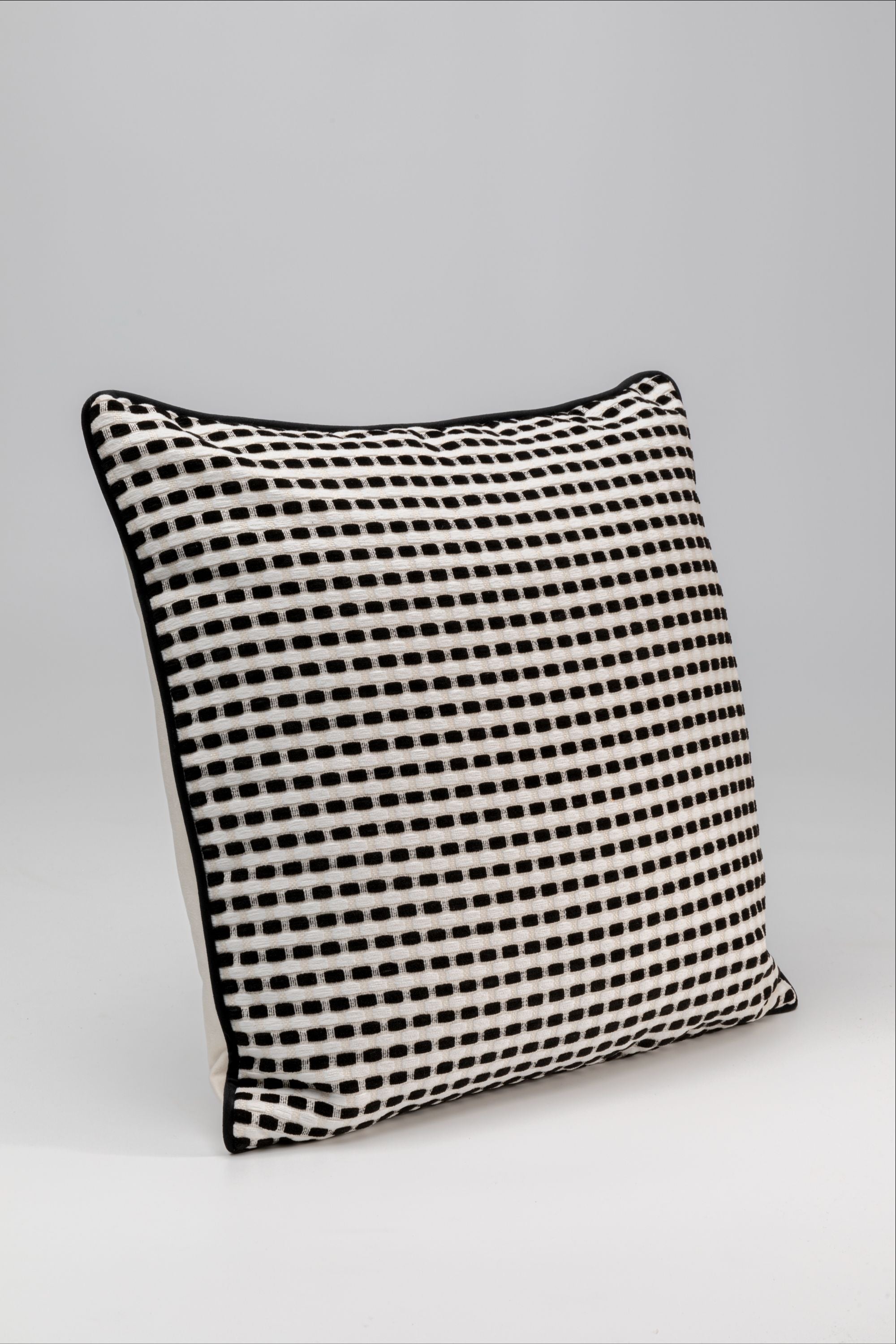 Kare - Cushion Jacky 45x45cm