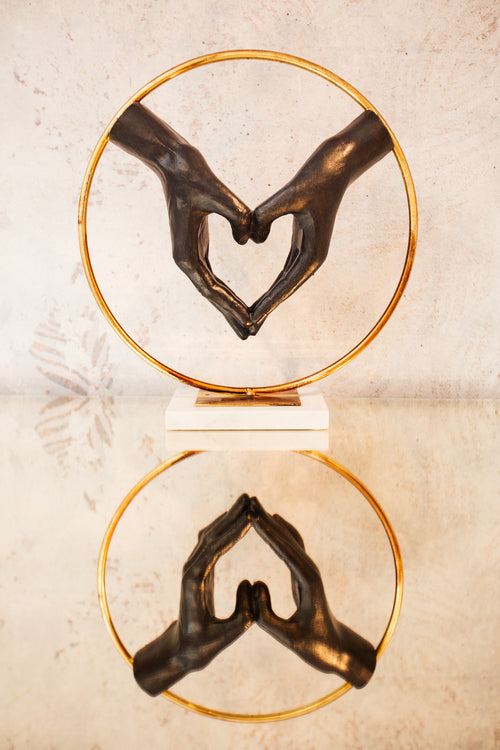 Kare - Deco Object Elements Heart Hand 33cm
