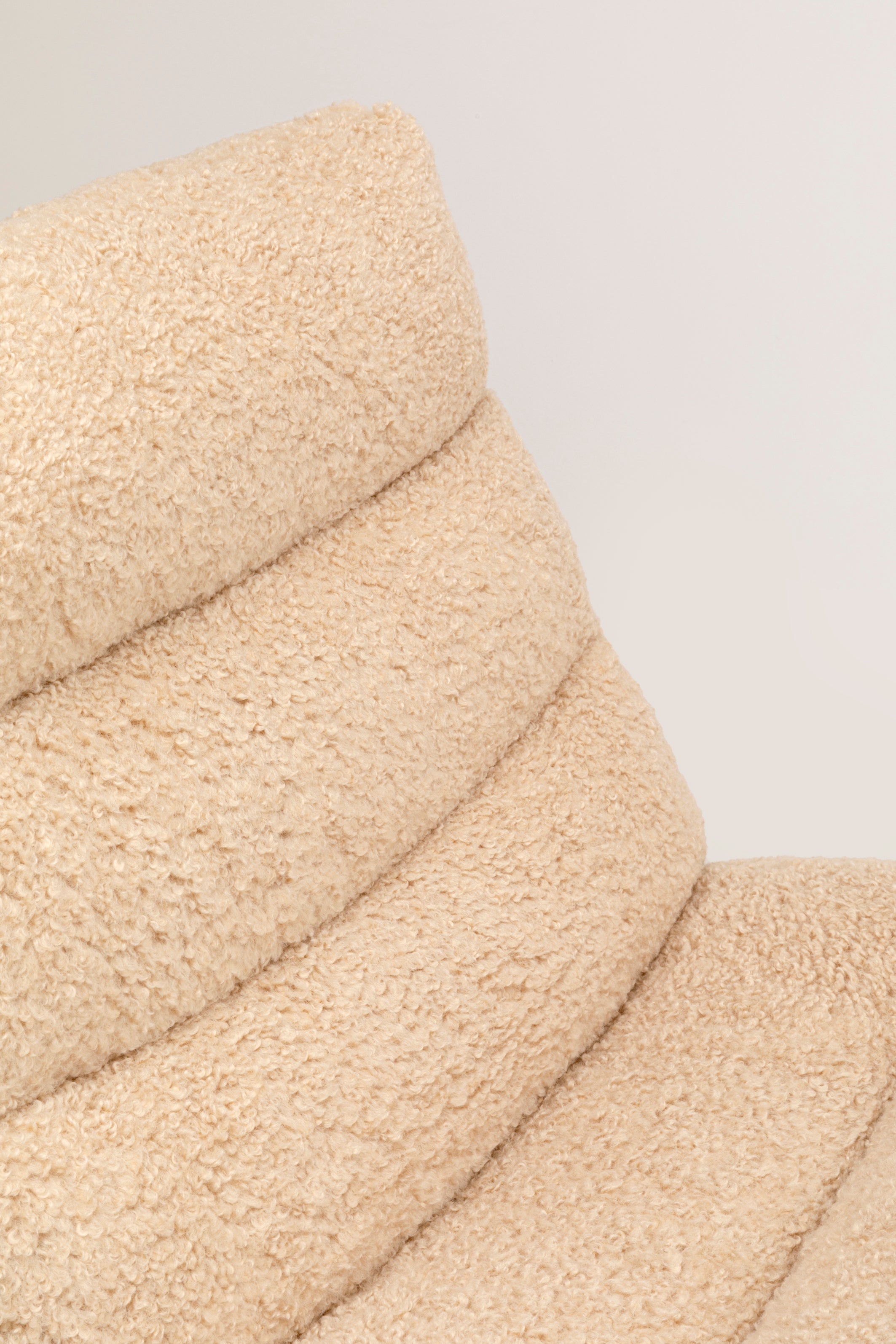 Kare - Relax Armchair Teddy Blush