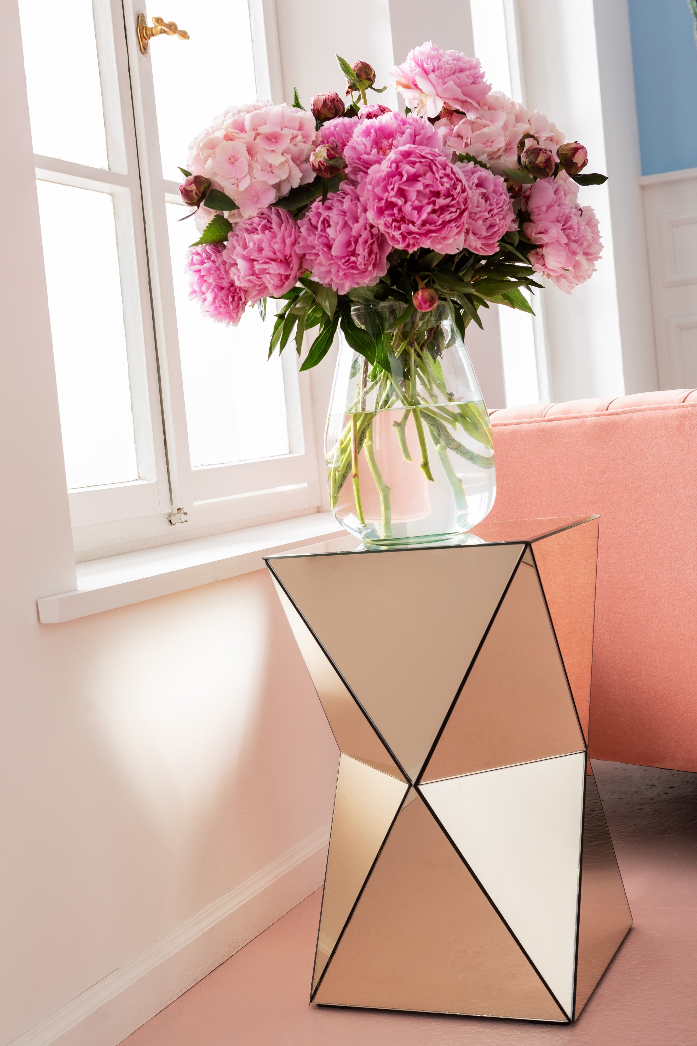 Kare - Side Table Luxury Triangle Pearl 32x32