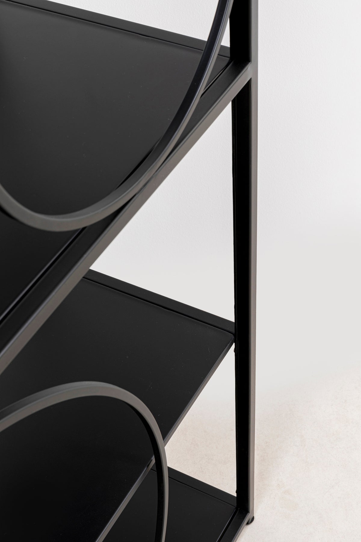 Kare - Shelf Circle Black 100x200cm