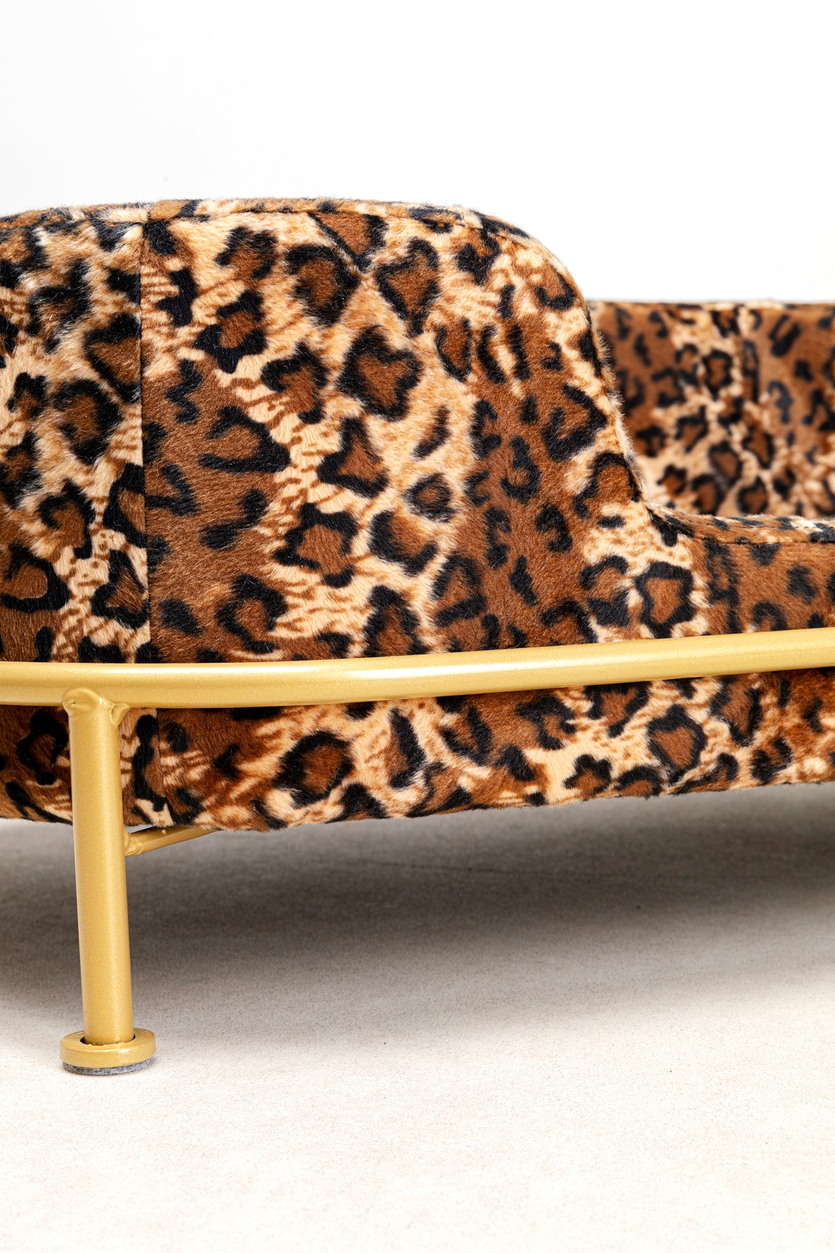 Kare - Dog Bed Diva Leo