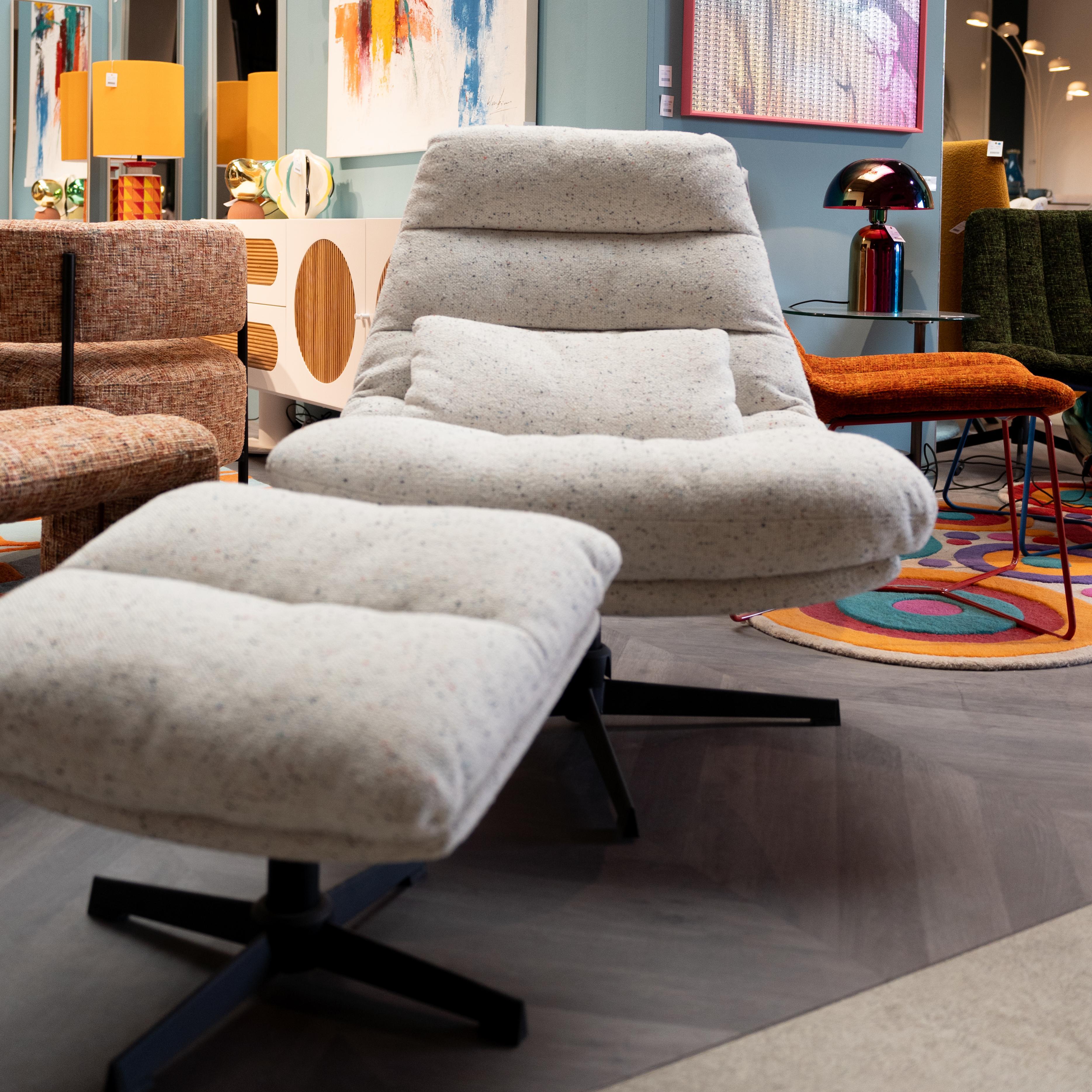 Kare - Swivel Armchair + Stool Columbia