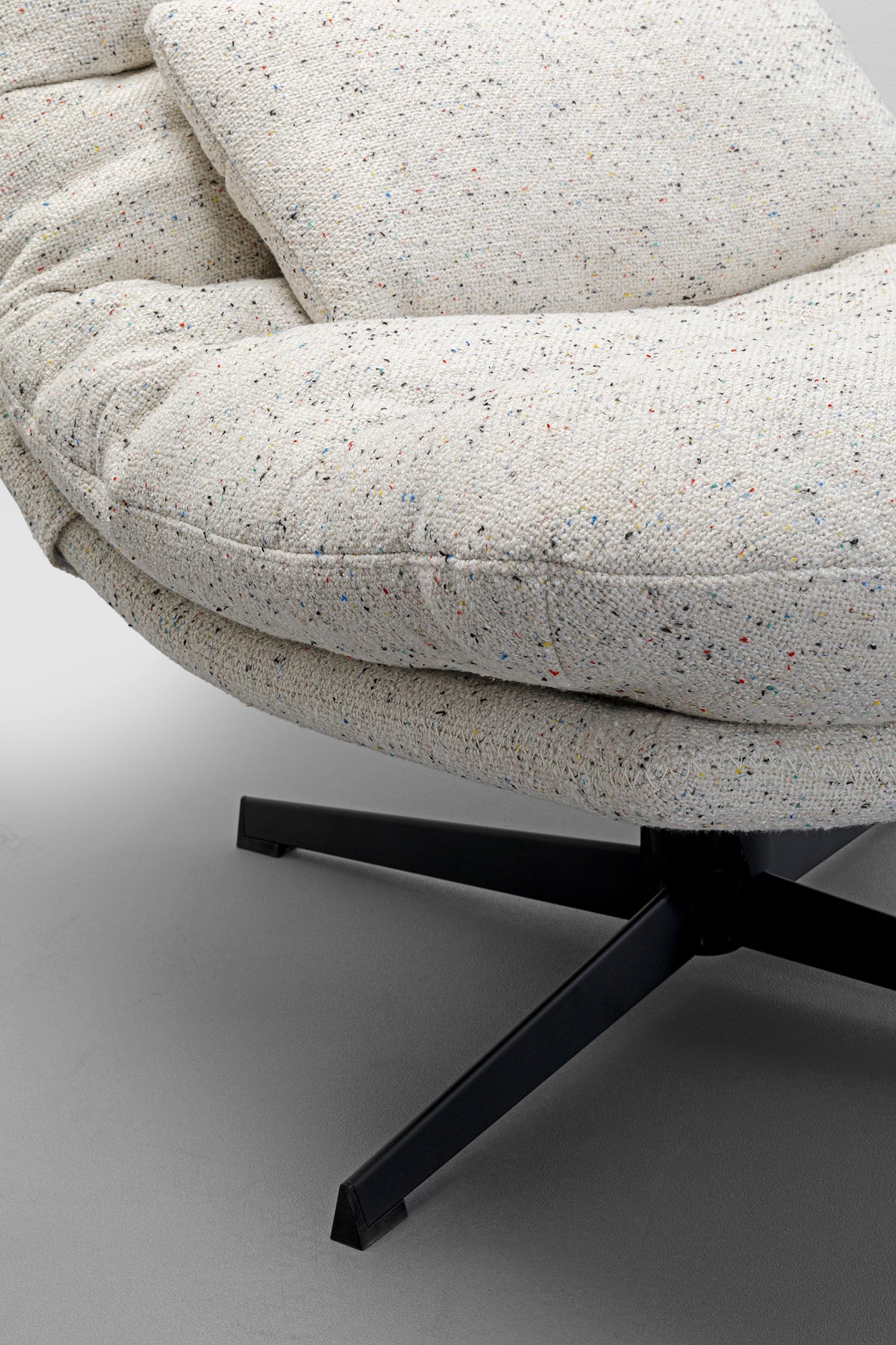 Kare - Swivel Armchair + Stool Columbia